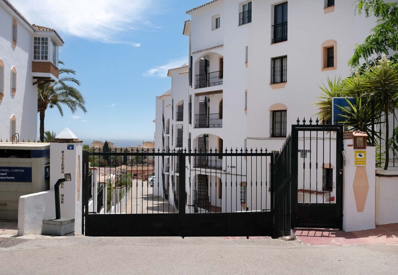 Apartamento en Mijas Costa - Riviera Del Mar Costa Del Sol by Alfresco Stays