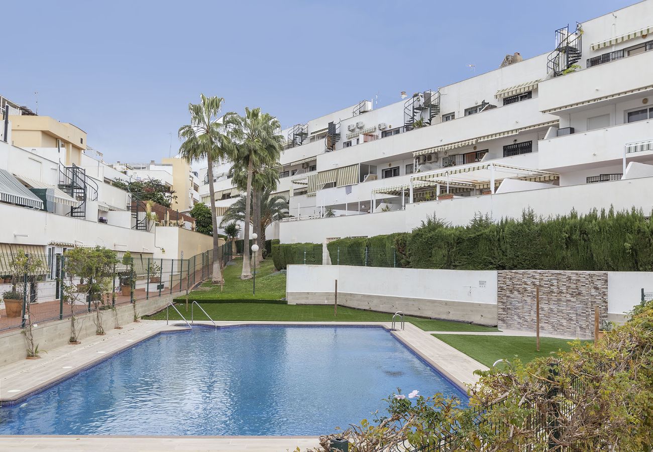 Apartamento en Benalmádena - Benalmadena Sunset Rooftop by Alfresco Stays