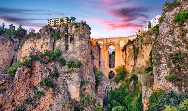 ronda pueblo malaga