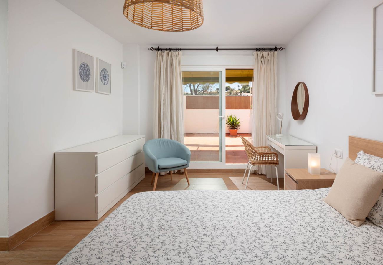 Apartment in Benalmádena - Costal Retrieve by Alfresco Stays