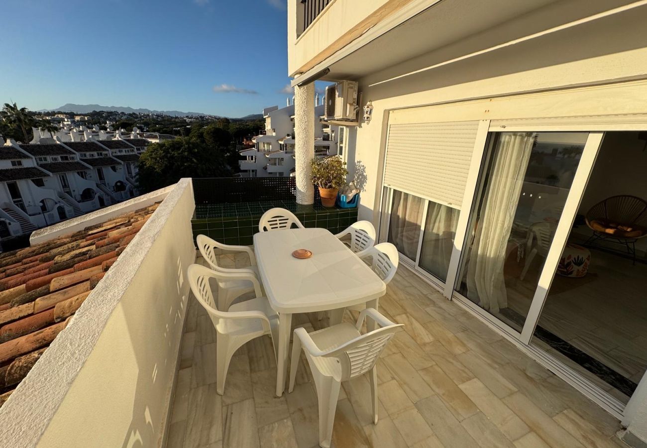 Apartment in Mijas Costa - Calahonda Seafront by Alfresco Stays