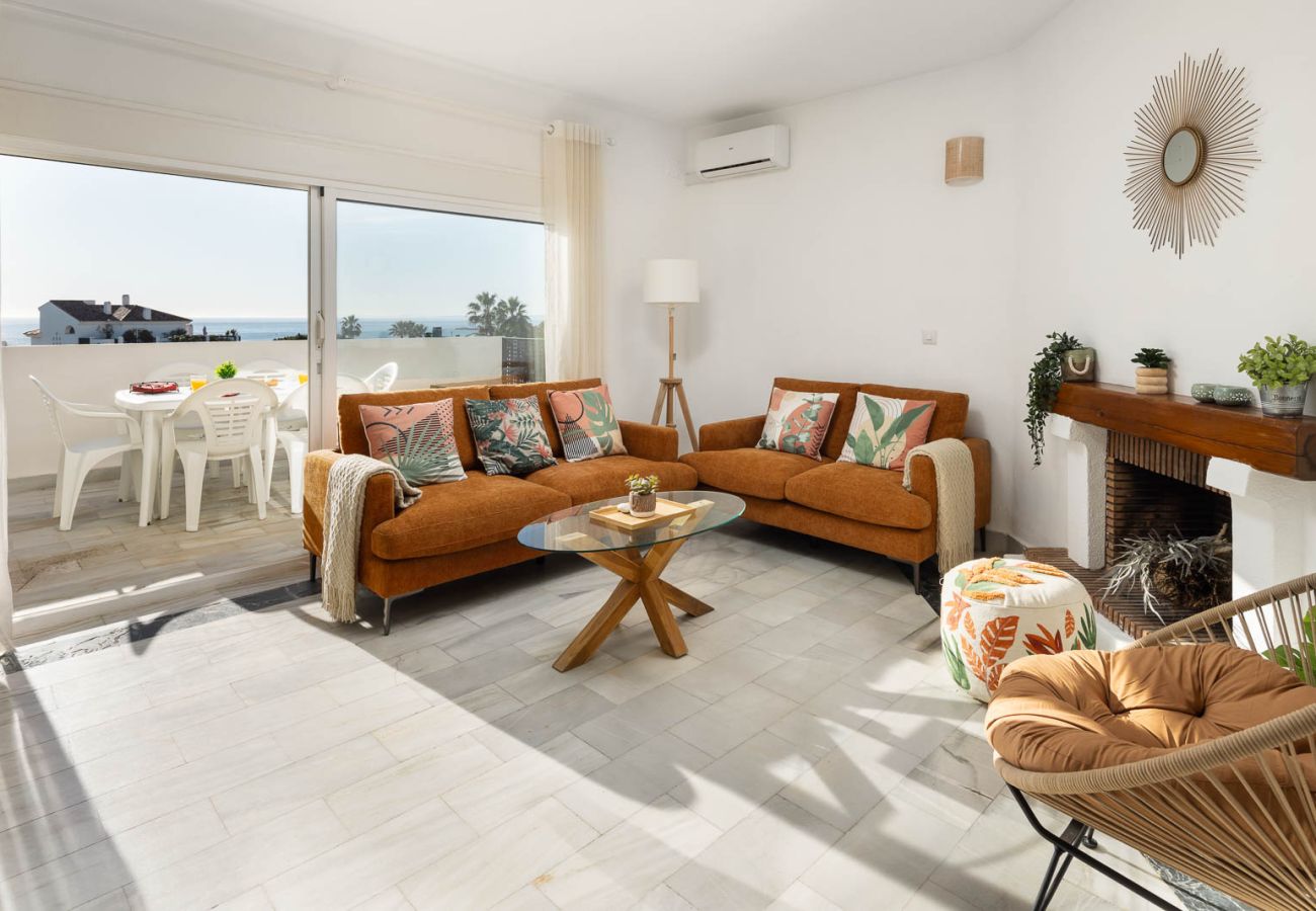 Apartment in Mijas Costa - Calahonda Seafront by Alfresco Stays